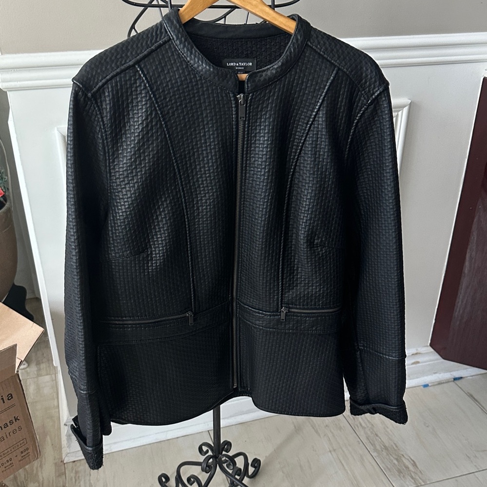 Lord & Taylor Black Textured Women's Jacket